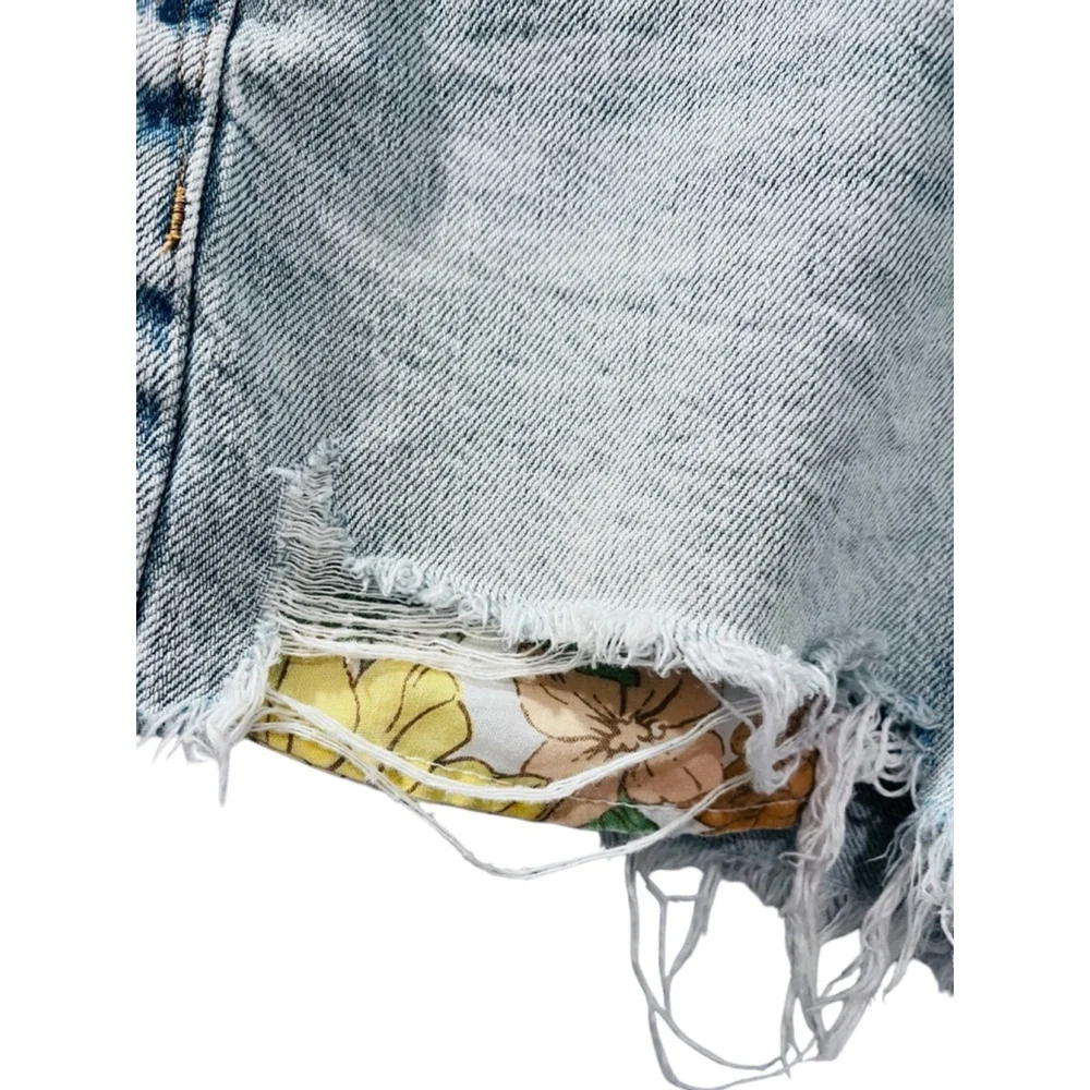 American Eagle Groovy Floral Pocket Denim Jean Shorts Size 00 Distressed Casual